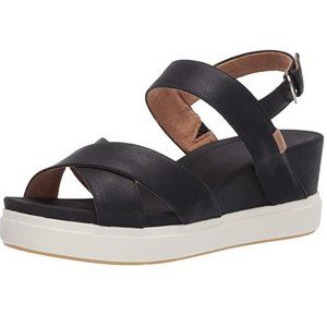 Scenario Strappy Sandals